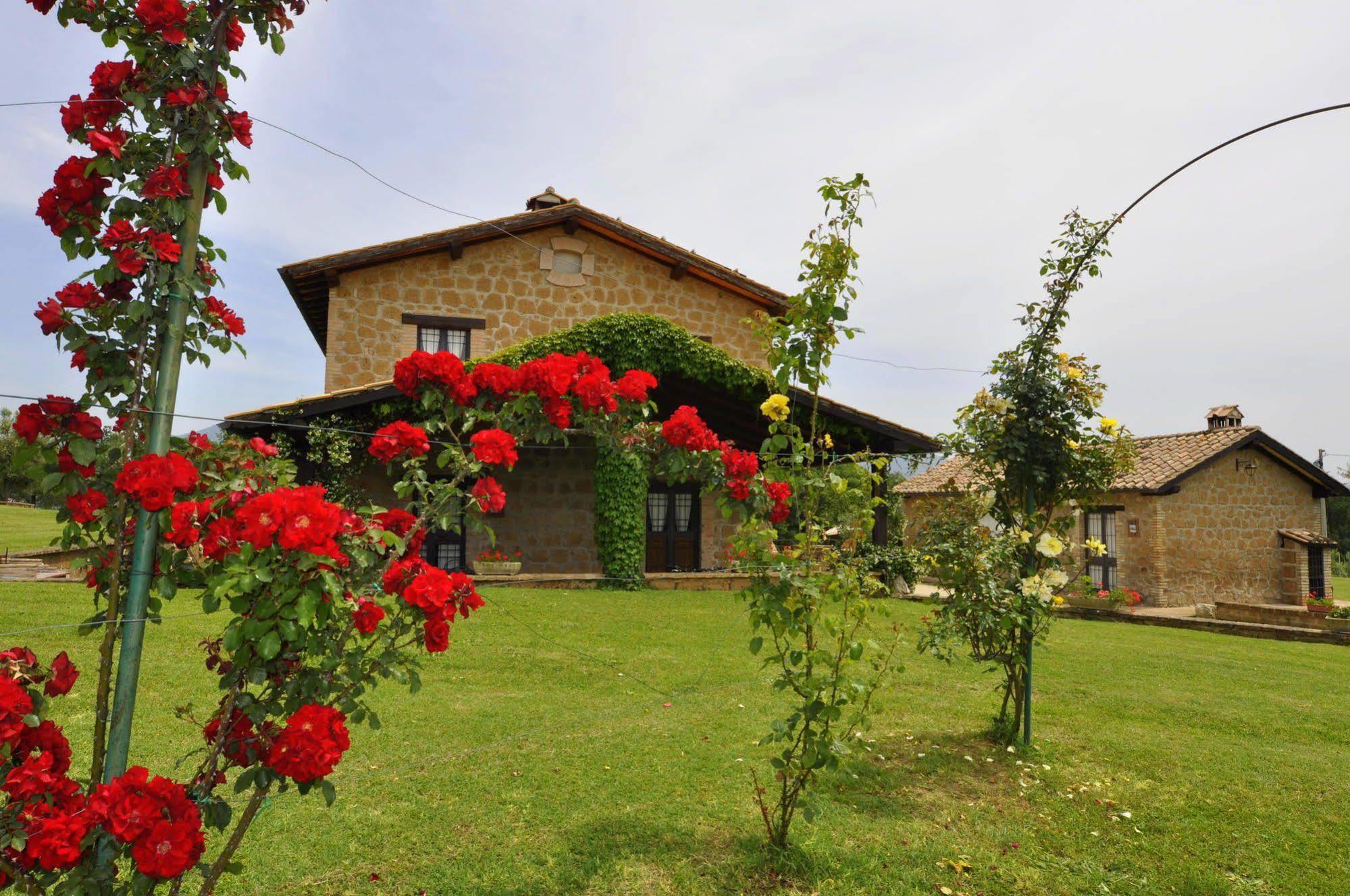 Borgo Nociquerceto Hotel Tarano Kültér fotó